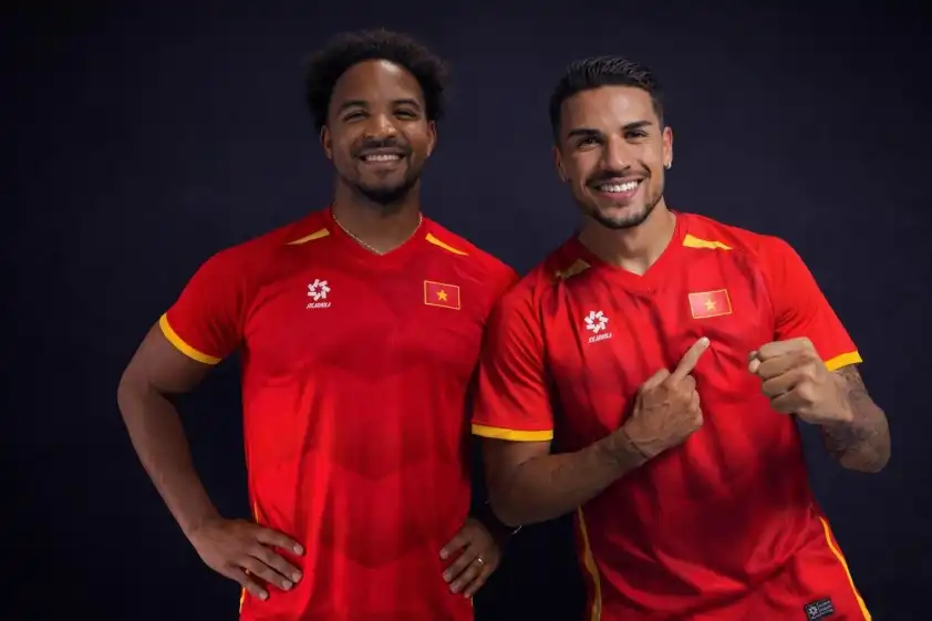 Sự xuất hiện của Xuân Son và Hoàng Hên giúp gia tăng sức mạnh của ĐT Việt Nam Sự xuất hiện của Xuân Son và Hoàng Hên giúp gia tăng sức mạnh của ĐT Việt Nam